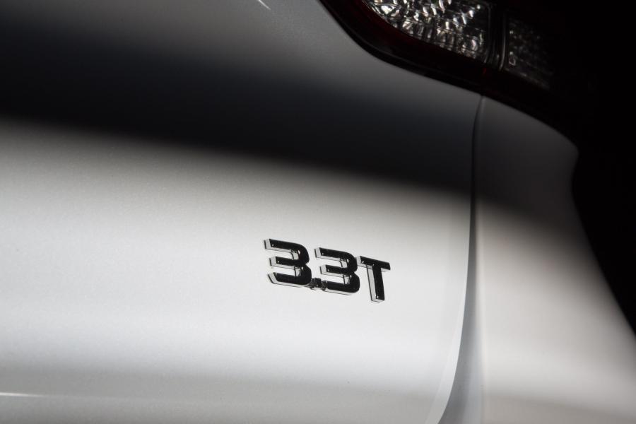 Логотип Genesis G80 Sport 2017 года  (NA) (фото 79 из 94)